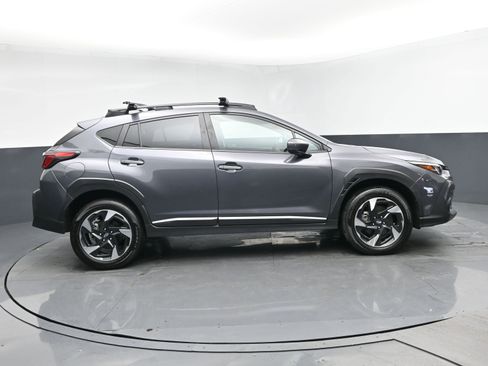 Used 2024 Subaru Crosstrek 2.5i Limited image 3