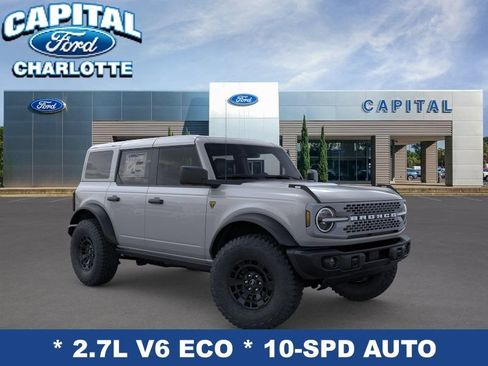 New 2026 Ford Bronco Badlands AWD/4WD image 9