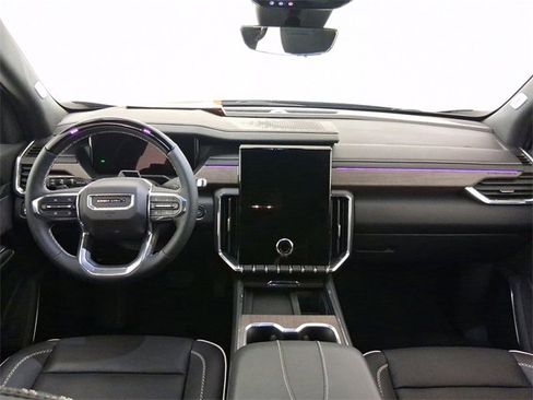 Certified 2024 GMC Acadia Denali w/ Super Cruise Package image 20