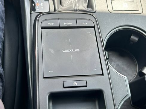 Used 2023 Lexus IS 500 RWD image 29
