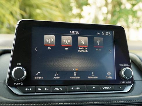 Used 2022 Nissan Rogue SV AWD/4WD image 22