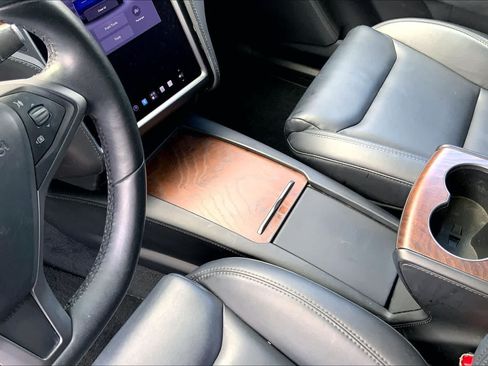 Used 2021 Tesla Model X Long Range AWD/4WD image 16