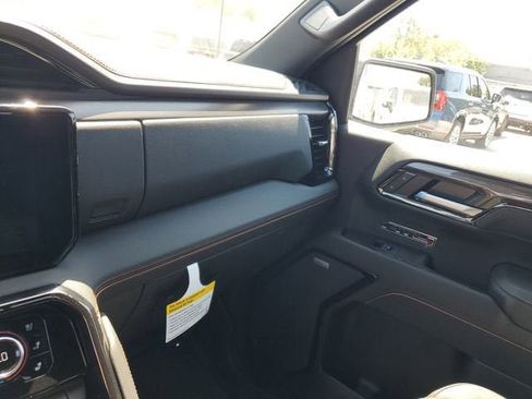 New 2026 GMC Sierra 1500 AT4 w/ AT4 Premium Package AWD/4WD image 27