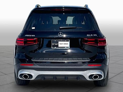 Used 2025 Mercedes-Benz GLB 35 AMG 4MATIC image 8