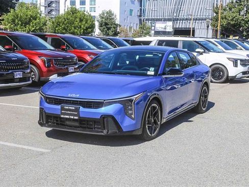 Certified 2025 Kia K4 GT-Line w/ GT-Line Premium Package image 5