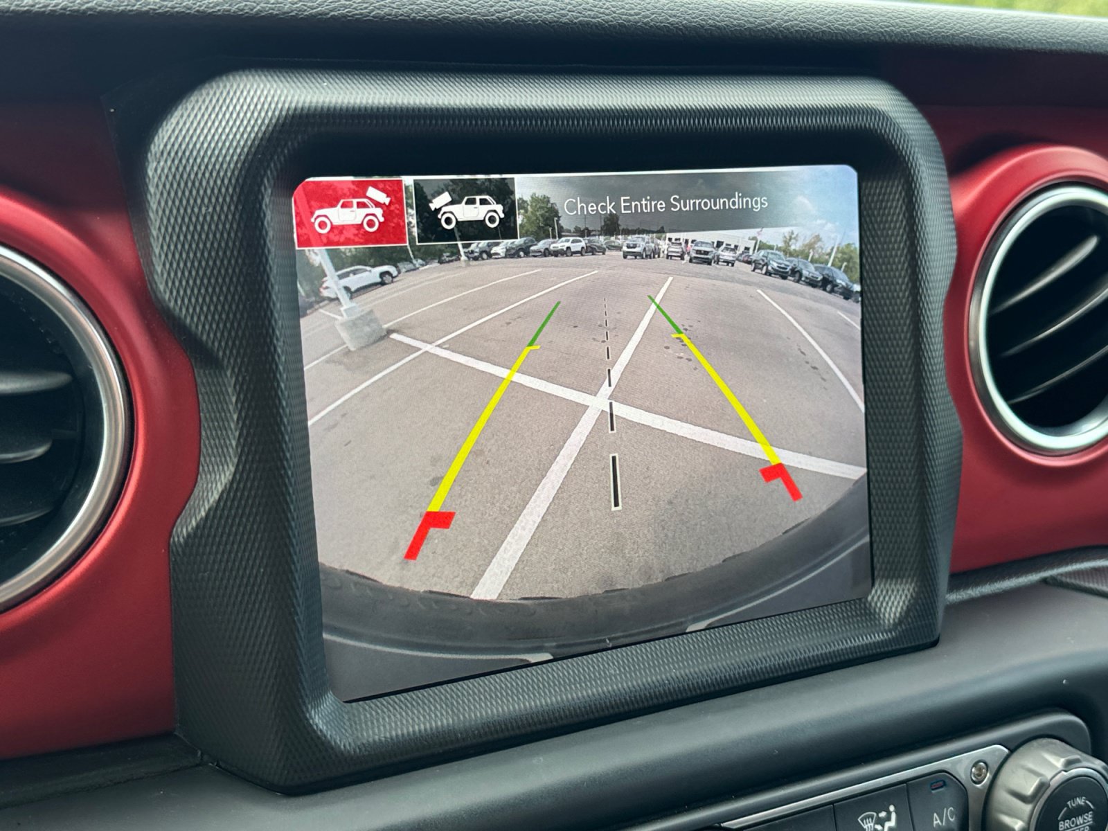 Used 2021 Jeep Wrangler Rubicon AWD/4WD image 23