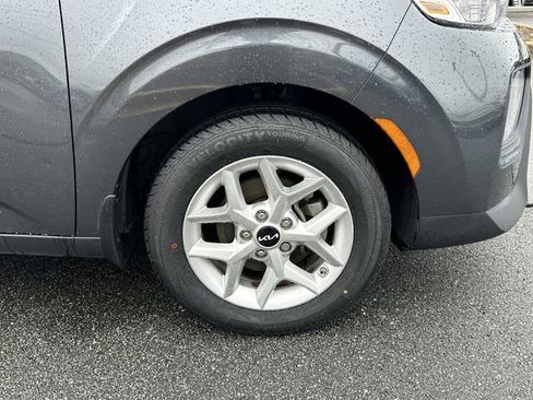 Used 2022 Kia Soul LX w/ Technology Package image 13