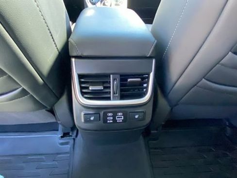 Certified 2025 Subaru Outback Limited AWD/4WD image 16