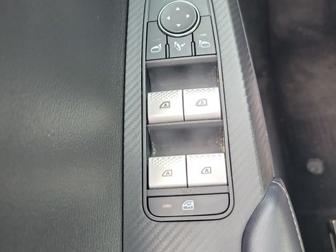 Used 2024 Mitsubishi Outlander SE AWD/4WD image 25