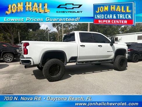 Used 2022 Chevrolet Silverado 2500 LTZ w/ LTZ Plus Package AWD/4WD image 9