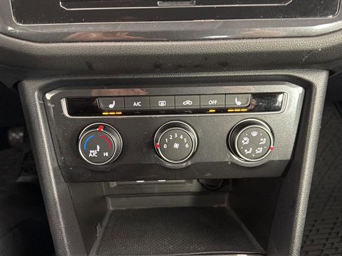 Certified 2023 Volkswagen Tiguan S FWD image 17