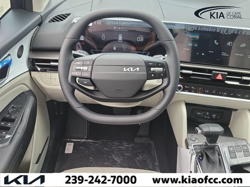 New 2026 Kia Sportage EX FWD image 18