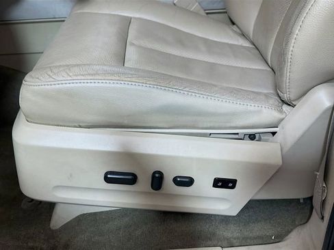 Used 2013 Ford Expedition EL Limited image 20