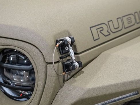 Used 2025 Jeep Wrangler Unlimited Rubicon 392 image 31