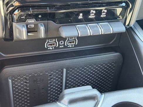 New 2026 RAM 1500 4x4 Crew Cab image 20