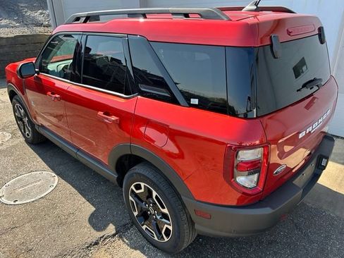 Used 2023 Ford Bronco Sport Outer Banks w/ Tech Package AWD/4WD image 4