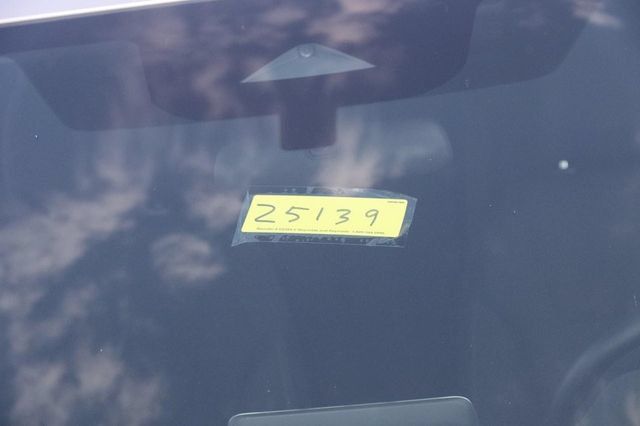 Used 2024 Nissan Rogue S FWD image 29