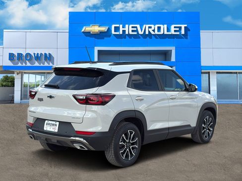 New 2026 Chevrolet TrailBlazer ACTIV w/ Convenience Package image 3