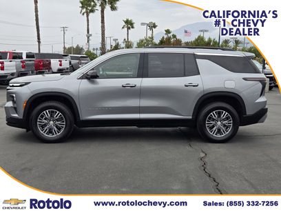 Used 2024 Chevrolet Traverse LT