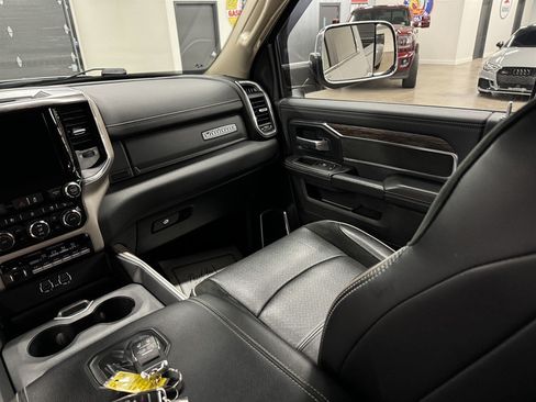 Used 2021 RAM 3500 Laramie AWD/4WD image 32