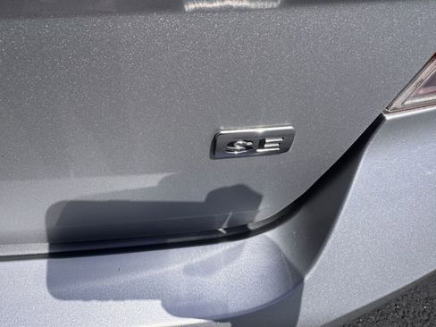 Used 2011 Ford Focus SE w/ 201A Rapid Spec Order Code FWD image 10