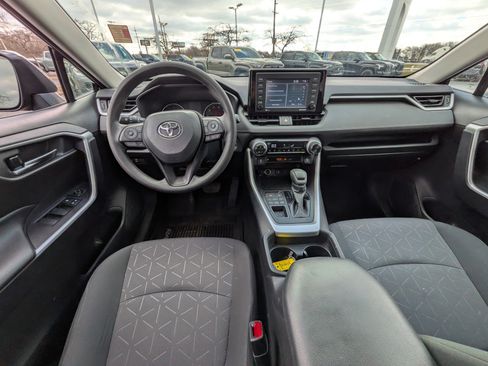 Used 2020 Toyota RAV4 XLE w/ All Weather Liner Package image 12