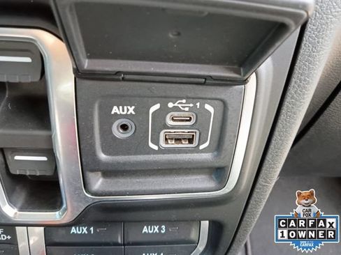 Used 2026 Jeep Gladiator Rubicon AWD/4WD image 6