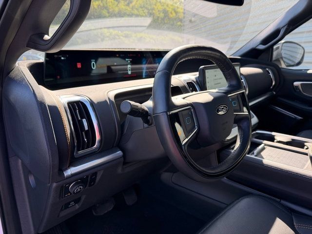 Used 2025 Ford Expedition Tremor AWD/4WD image 17