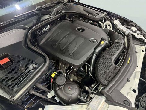 Used 2022 Mercedes-Benz E 350 4MATIC Sedan image 39