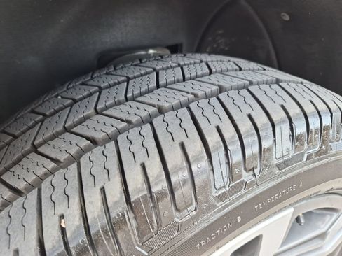 Used 2019 GMC Yukon XL Denali w/ Denali Ultimate Package AWD/4WD image 19