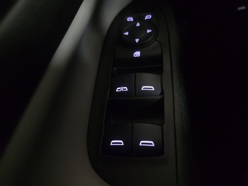 Used 2023 Chevrolet Equinox LT w/ Driver Convenience Package image 27