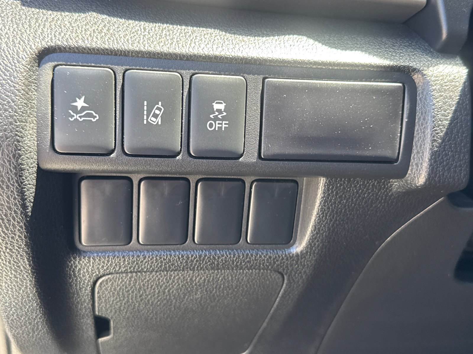 Used 2024 Mitsubishi Eclipse Cross AWD image 14