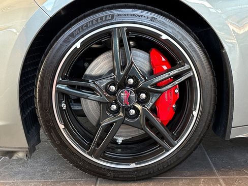 Used 2024 Chevrolet Corvette Stingray 2D Convertible w/ Z51 Performance Package image 31