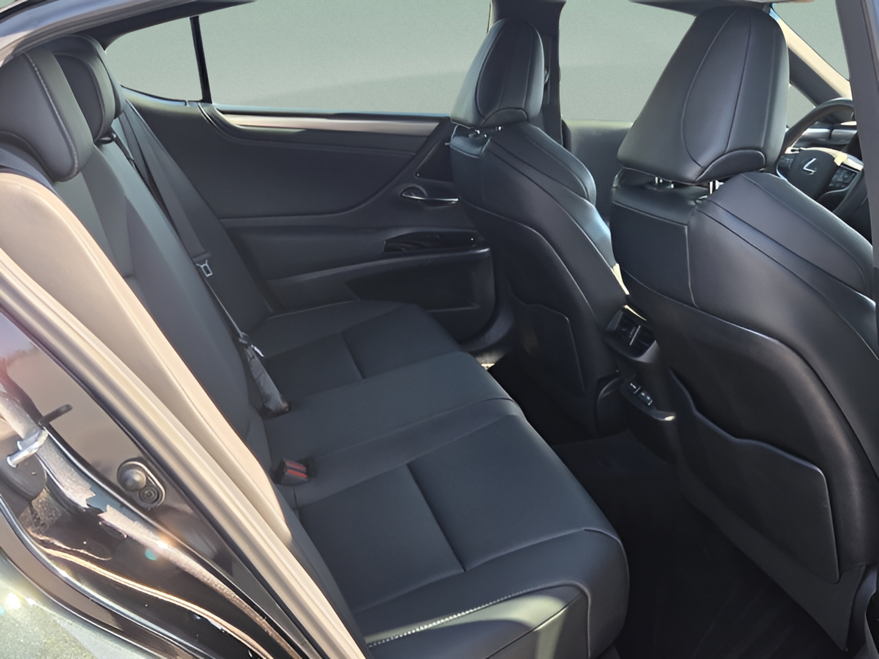 Certified 2024 Lexus ES 350 F Sport w/ Accessory Package (Z2) FWD image 19