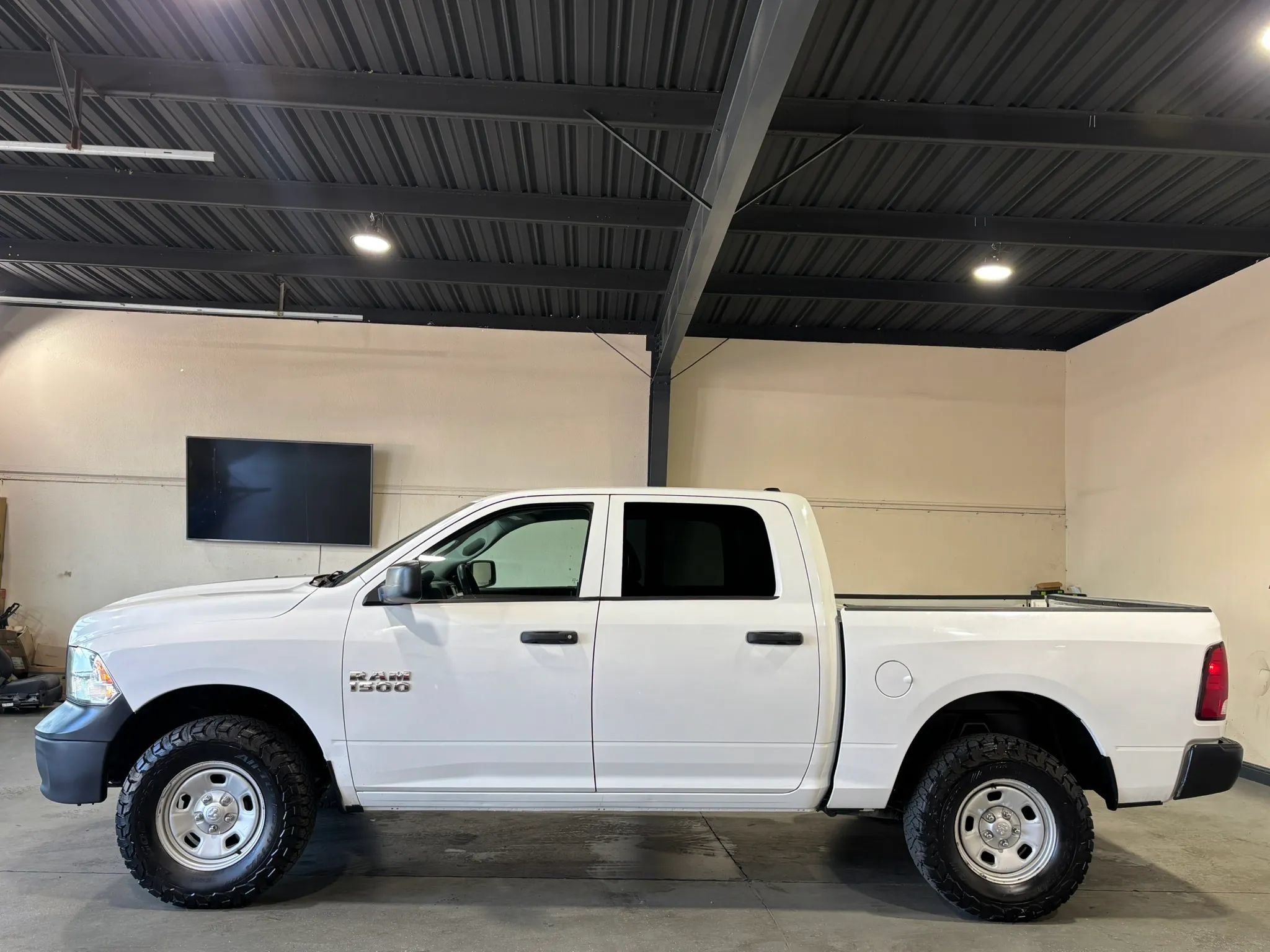 Used 2016 RAM 1500 Tradesman w/ Popular Equipment Group AWD/4WD image 5