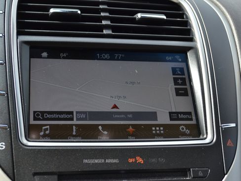 Used 2017 Lincoln MKX Reserve w/ Lincoln MKX Climate Package image 23