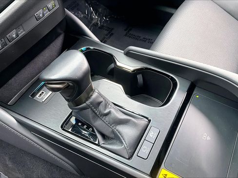 Used 2024 Lexus ES 300h w/ Premium Package FWD image 17