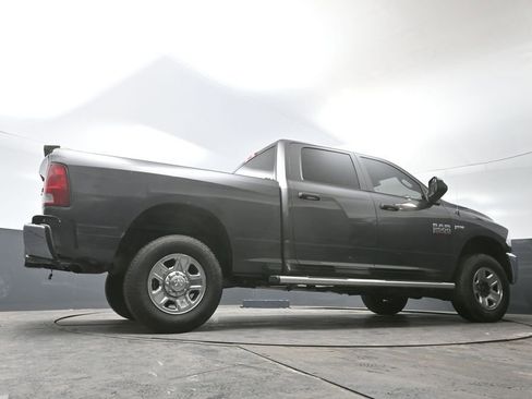 Used 2018 RAM 2500 Tradesman w/ Chrome Appearance Group image 23