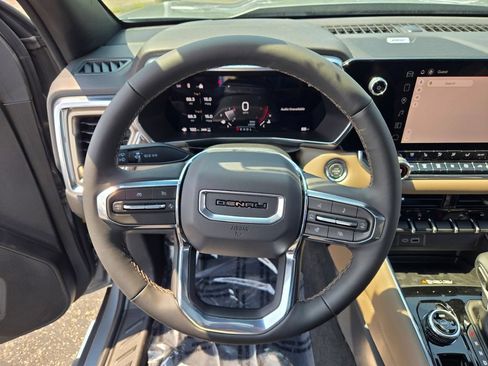 New 2026 GMC Canyon Denali AWD/4WD image 42