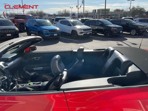 Used 2022 Ford Mustang Premium image 13