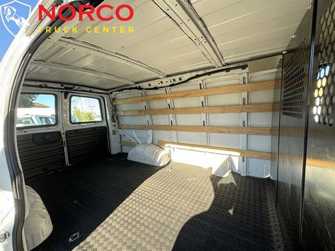 Used 2023 Chevrolet Express 2500 w/ Driver Convenience Package image 3