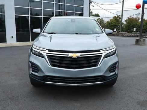 Used 2024 Chevrolet Equinox LT FWD image 2