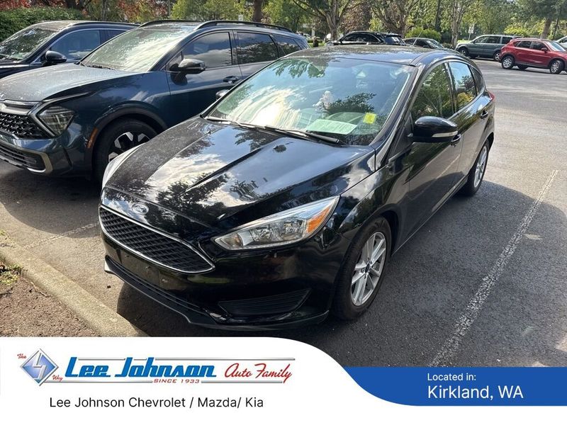 Used 2018 Ford Focus SE w/ Cold Weather Package image 1