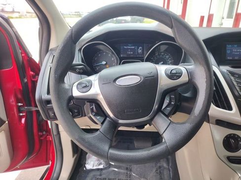 Used 2012 Ford Focus SE image 16