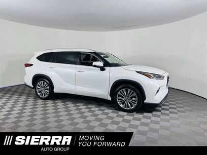 Used 2022 Toyota Highlander Platinum