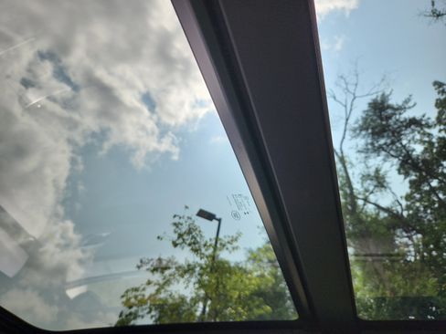 Used 2026 Land Rover Range Rover Velar S image 26