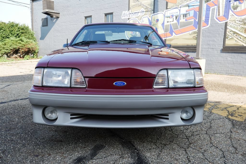 Used 1989 Ford Mustang GT RWD image 2