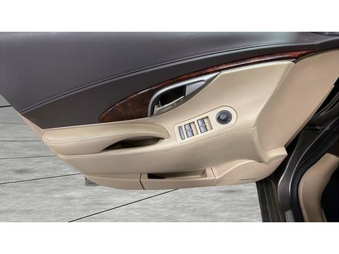 Used 2012 Buick LaCrosse Touring image 9