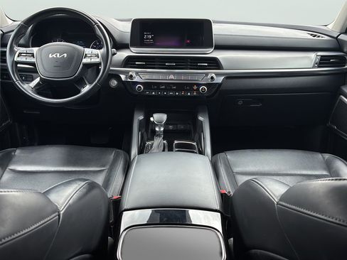 Used 2022 Kia Telluride LX FWD image 18