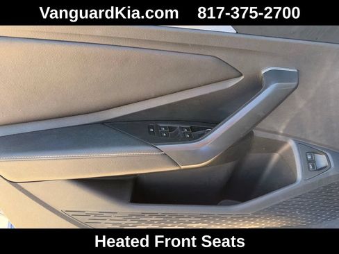 Used 2024 Volkswagen Jetta SE FWD image 17